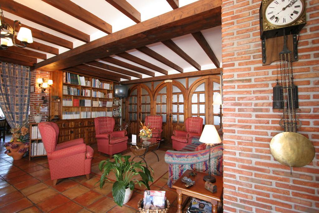 Habitaciones Y Estudios- Hotel "Posada De Cantabria El Solar" - Cenas Y Gintonic- Bar -Terraza Panoramica Galizano Ngoại thất bức ảnh