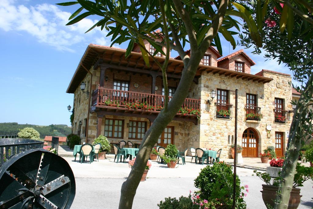 Habitaciones Y Estudios- Hotel "Posada De Cantabria El Solar" - Cenas Y Gintonic- Bar -Terraza Panoramica Galizano Ngoại thất bức ảnh
